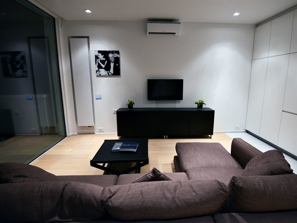 Guesthouse Svilla トゥルンホウト エクステリア 写真